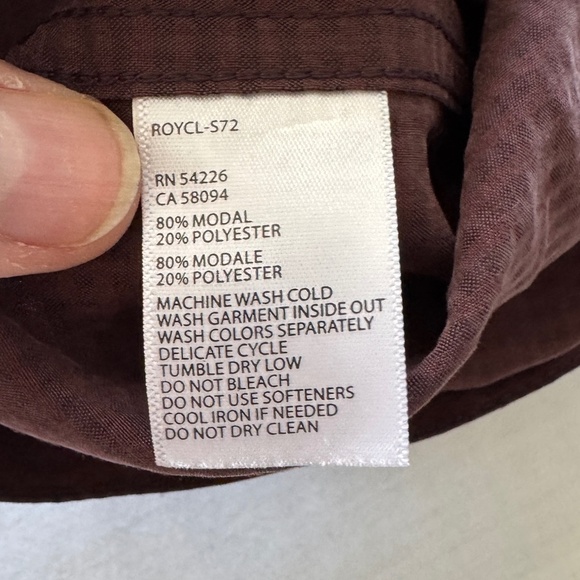 Royal Robbins Men's Medium Modal Button Up Shirt Relaxed Fit Burgundy-Plum - Picture 9 of 15